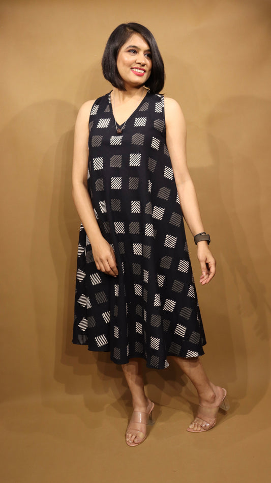Neo Neutral Monochrome Circular dress