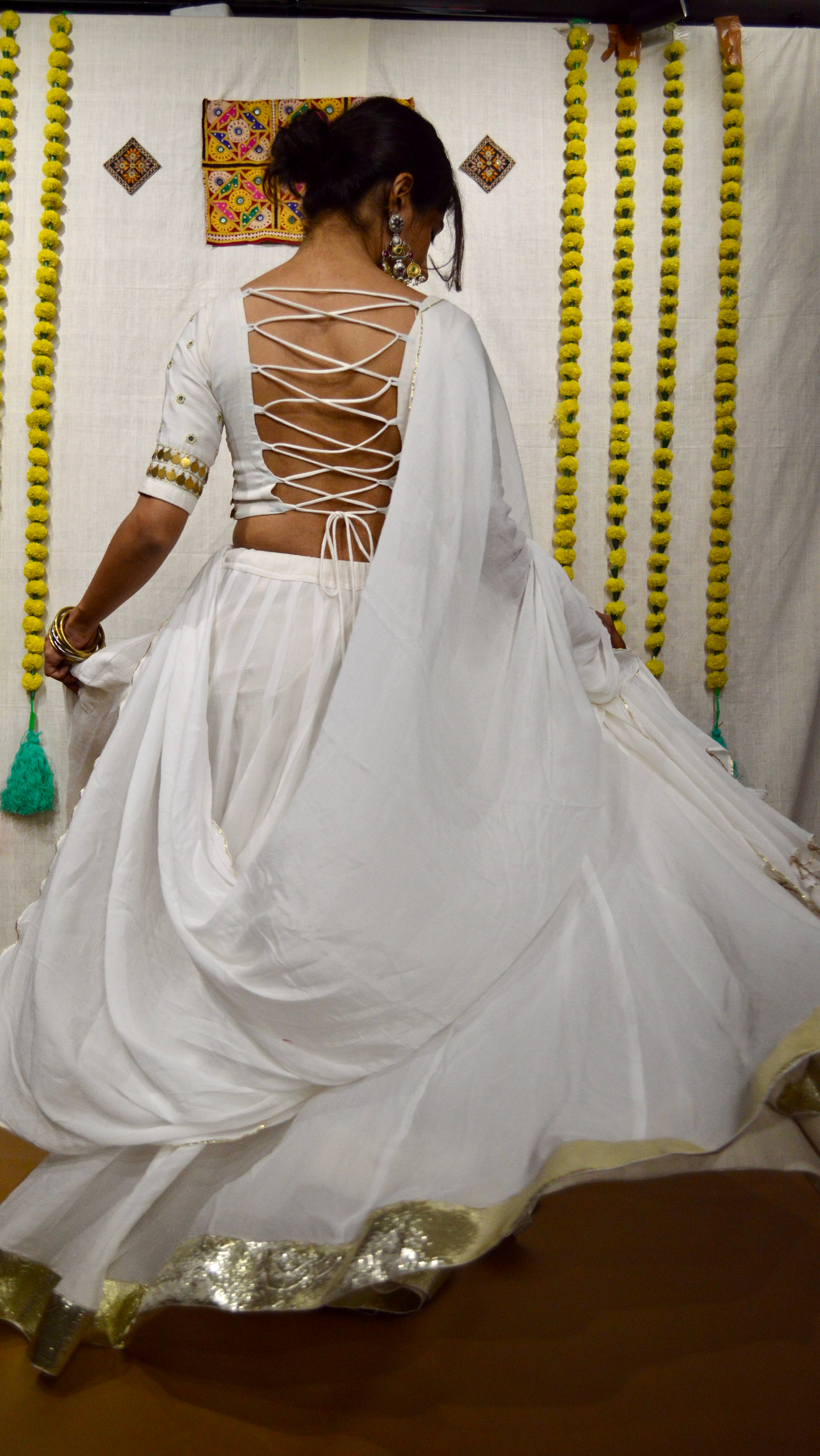 Swarna Shvet Choli Set