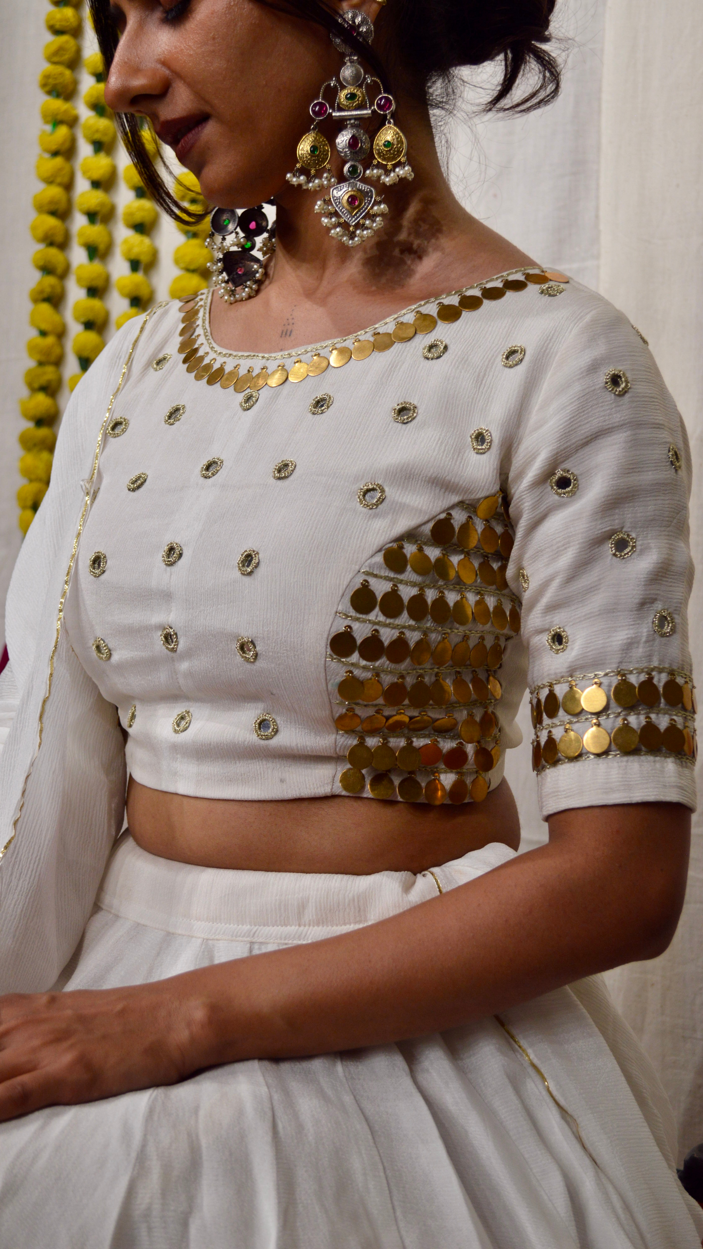 Swarna Shvet Choli Set