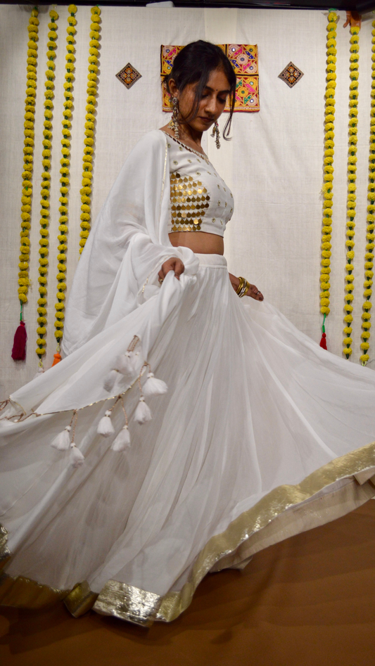 Swarna Shvet Choli Set
