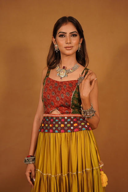 GOLDEN YELLOW MODAL TIERED SKIRT