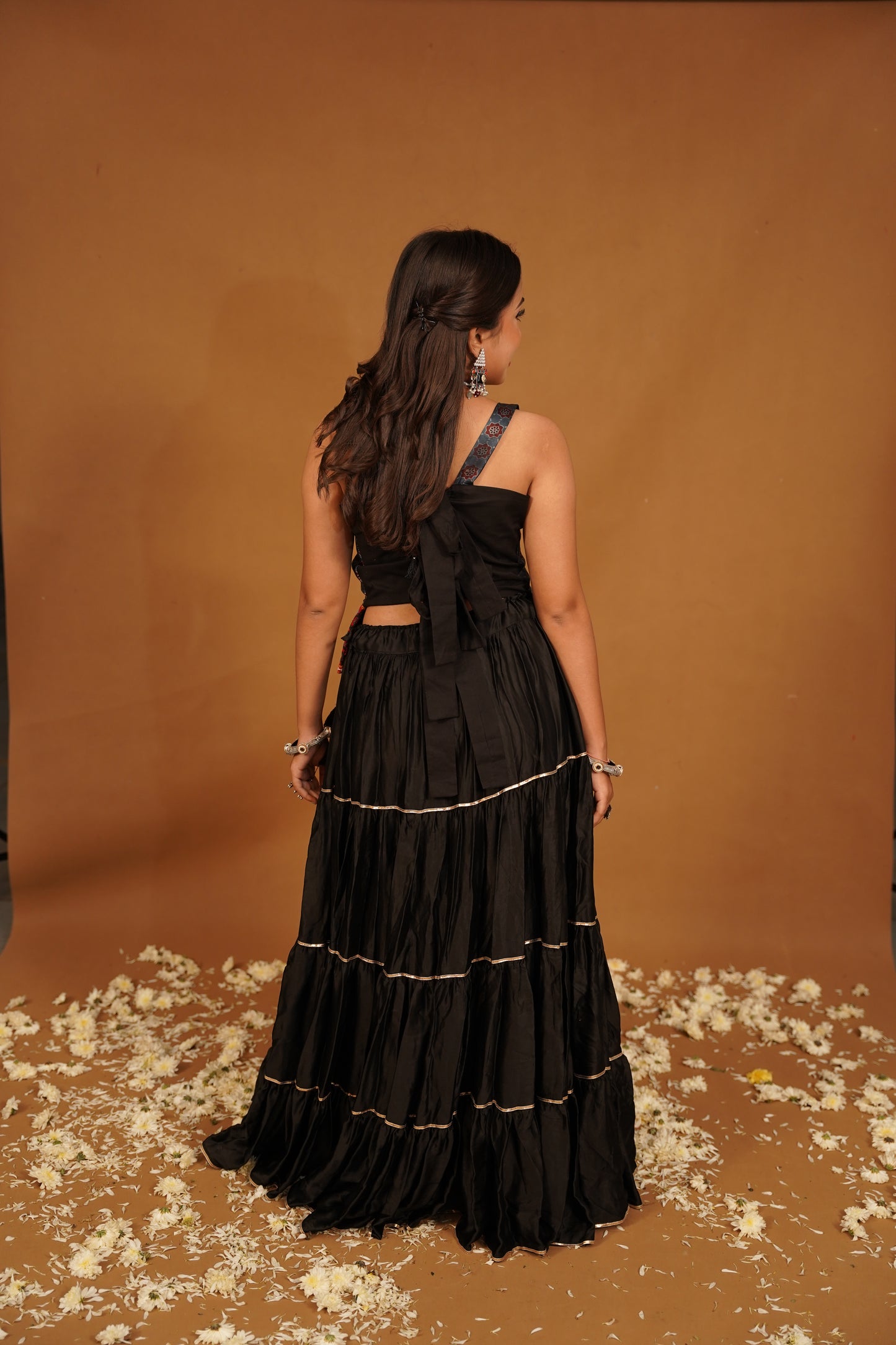 BLACK MODAL TIERED SKIRT