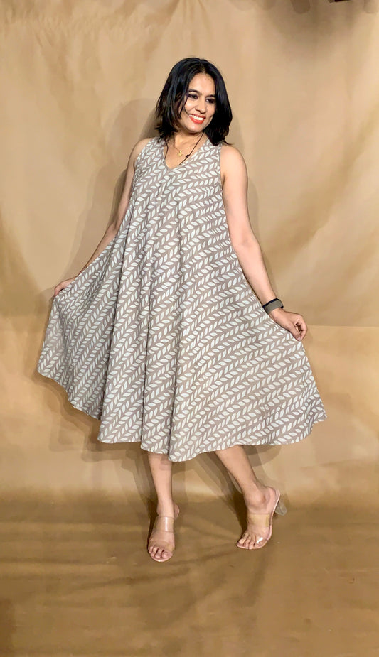 The Pebble Leaf Circular Dress