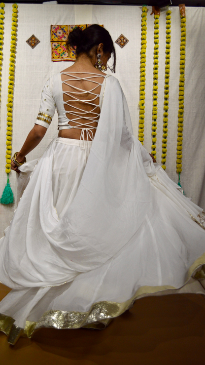 Swarna Shvet Choli Set
