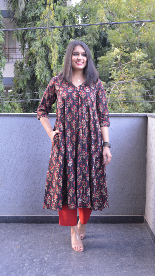 Red and black Kalamkari co-ord set